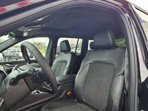 New 2026 Jeep Grand Cherokee Altitude image 20