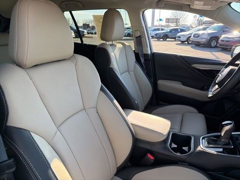 Used 2025 Subaru Outback Limited w/ Popular Package #2 image 14