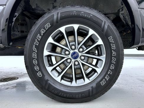 Used 2020 Ford F150 XLT w/ Equipment Group 302A Luxury AWD/4WD image 22