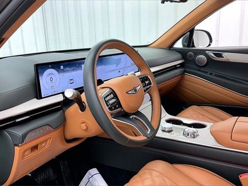 Used 2025 Genesis GV80 3.5T Prestige image 17