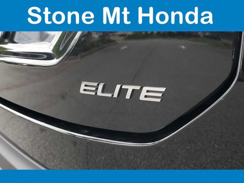 Used 2023 Honda Pilot Elite image 7
