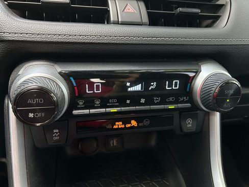 Used 2023 Toyota RAV4 XLE w/ Convenience Package image 25