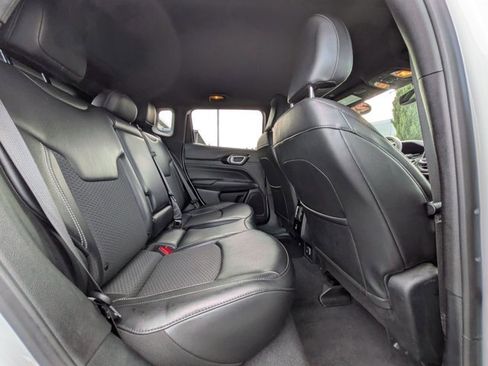 Used 2023 Jeep Compass Altitude w/ Convenience Group image 19