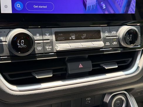 Used 2024 Toyota Grand Highlander FWD image 19