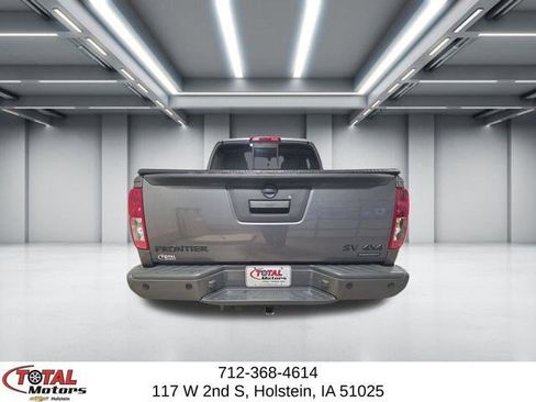 Used 2020 Nissan Frontier SV w/ Midnight Edition Floor Mats AWD/4WD image 7