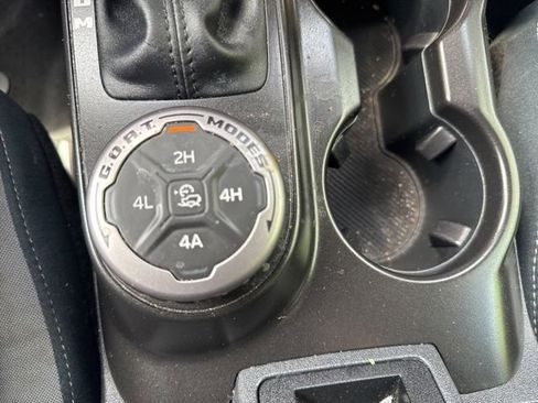 Used 2021 Ford Bronco Outer Banks w/ Sasquatch Package AWD/4WD image 19