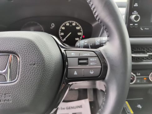 Used 2025 Honda HR-V EX-L image 18