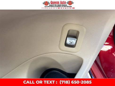 Used 2017 Mercedes-Benz C 300 4MATIC Sedan image 37