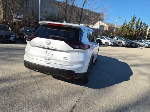 New 2026 Nissan Rogue SV image 8