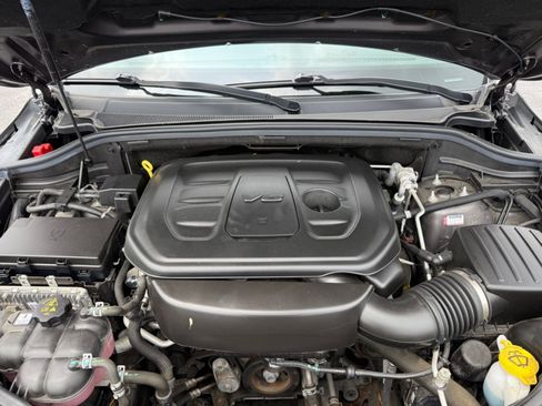Used 2020 Jeep Grand Cherokee Altitude AWD/4WD image 40