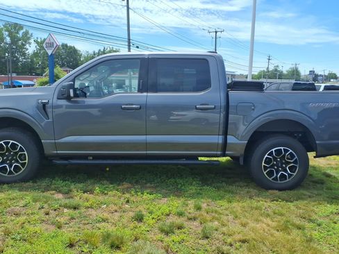 Used 2021 Ford F150 XLT w/ Equipment Group 302A High AWD/4WD image 9