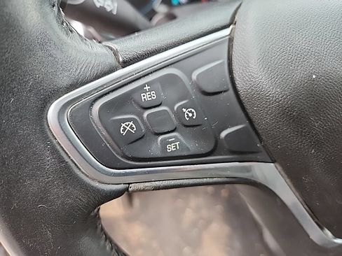 Used 2018 Chevrolet Equinox LT w/ Sun & Infotainment Package AWD/4WD image 10