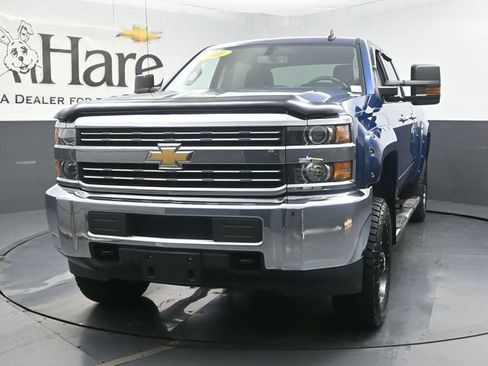 Used 2016 Chevrolet Silverado 2500 LT AWD/4WD image 7