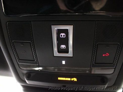 Used 2024 Jaguar E-PACE R-Dynamic SE image 35