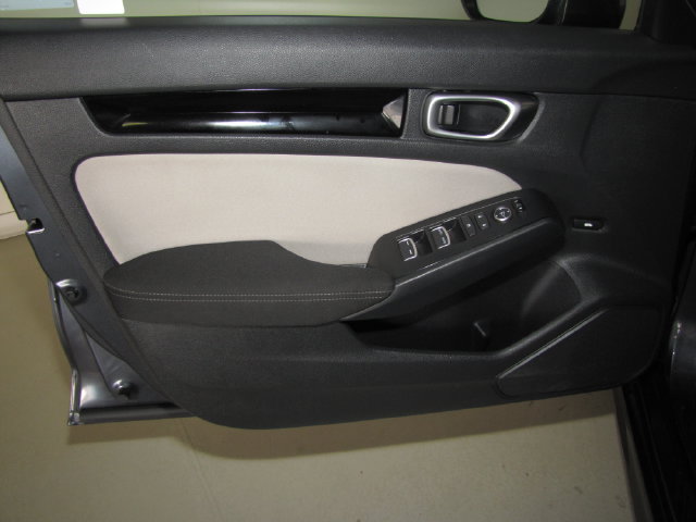 Certified 2023 Honda Civic EX image 34