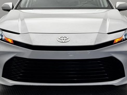 Used 2026 Toyota Camry LE FWD image 34