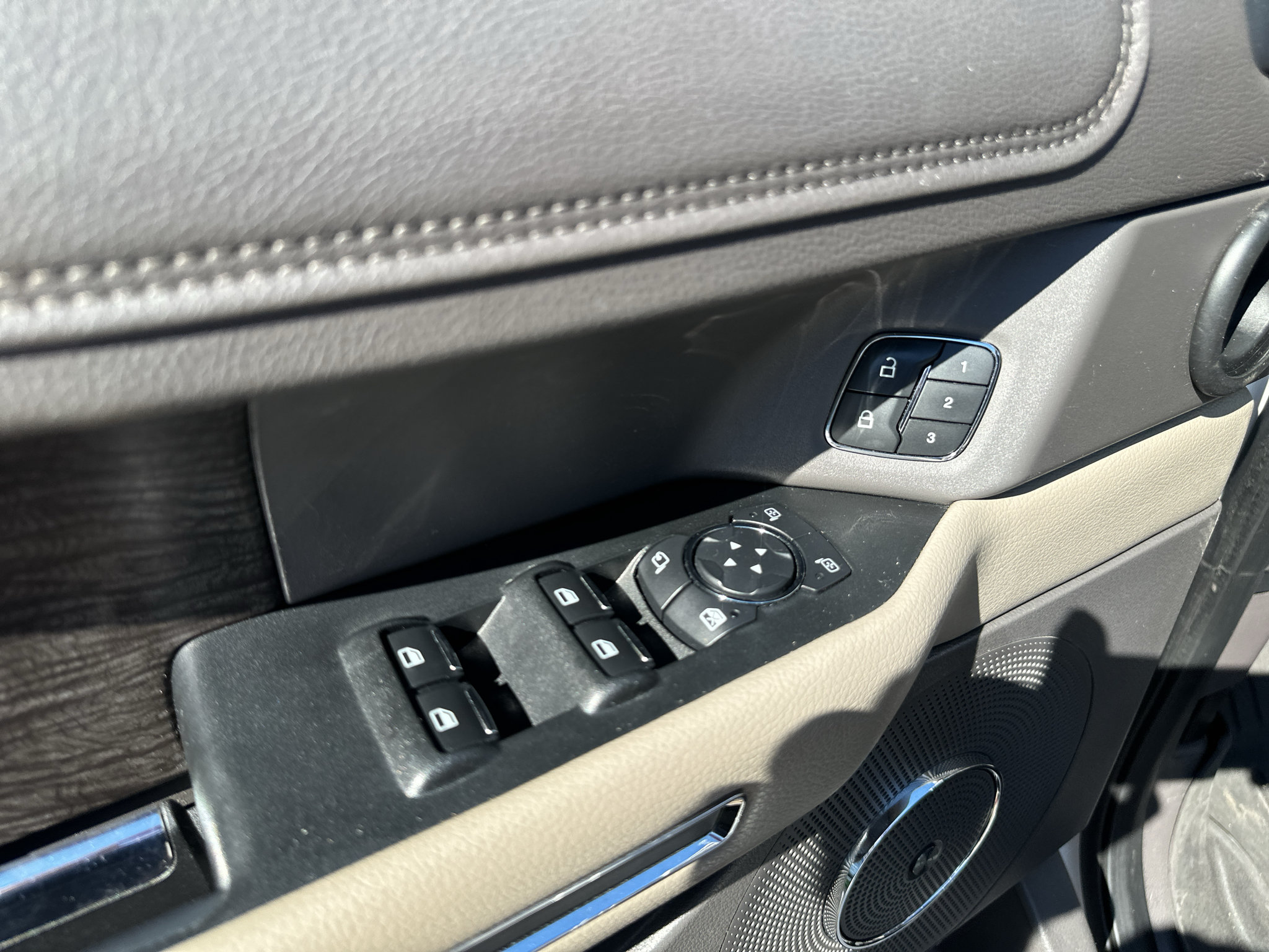 Used 2019 Ford Expedition Max Limited w/ Equipment Group 301A RWD image 20