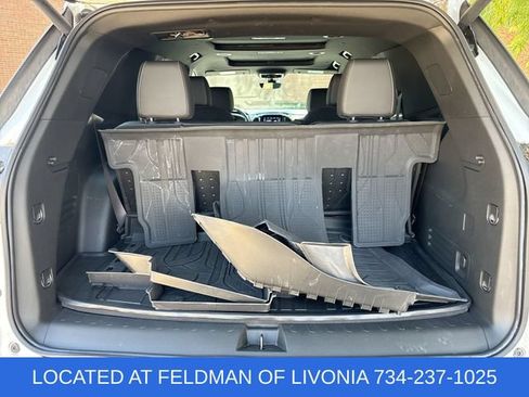 Certified 2023 Chevrolet Traverse LT w/ LT Premium Package AWD/4WD image 26