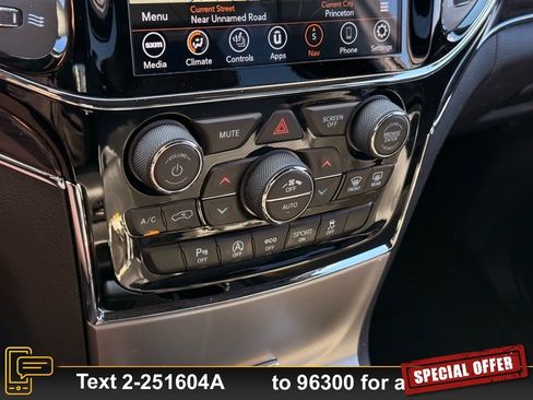 Used 2020 Jeep Grand Cherokee Overland image 22