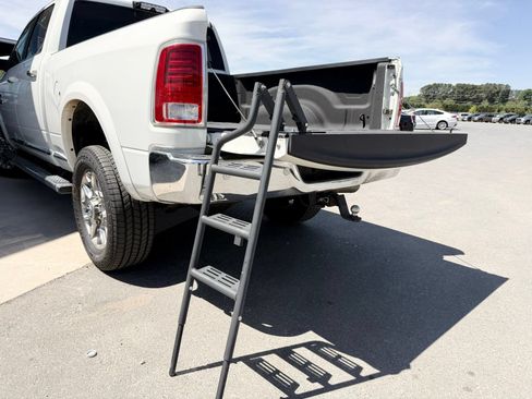 Used 2018 RAM 2500 Limited AWD/4WD image 50