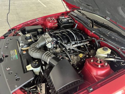 Used 2005 Ford Mustang GT RWD image 33