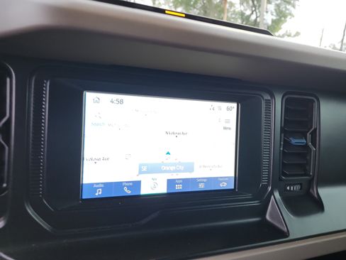 Used 2023 Ford Bronco Wildtrak image 28