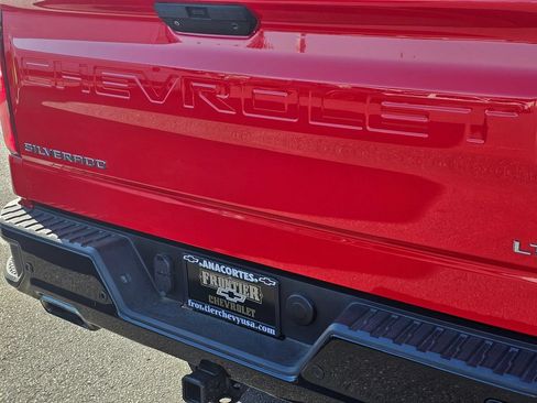 Used 2021 Chevrolet Silverado 1500 LT Trail Boss AWD/4WD image 14