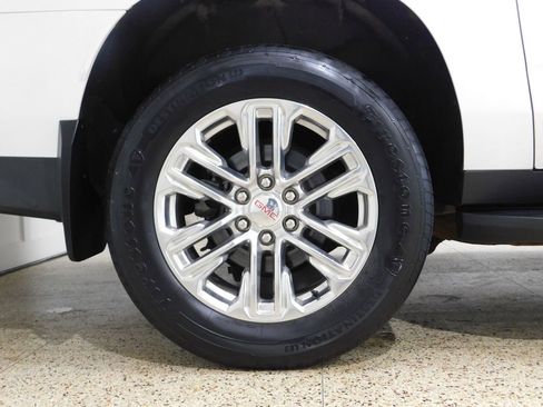 Used 2021 GMC Yukon XL SLT w/ Rear Media and Nav Package AWD/4WD image 99