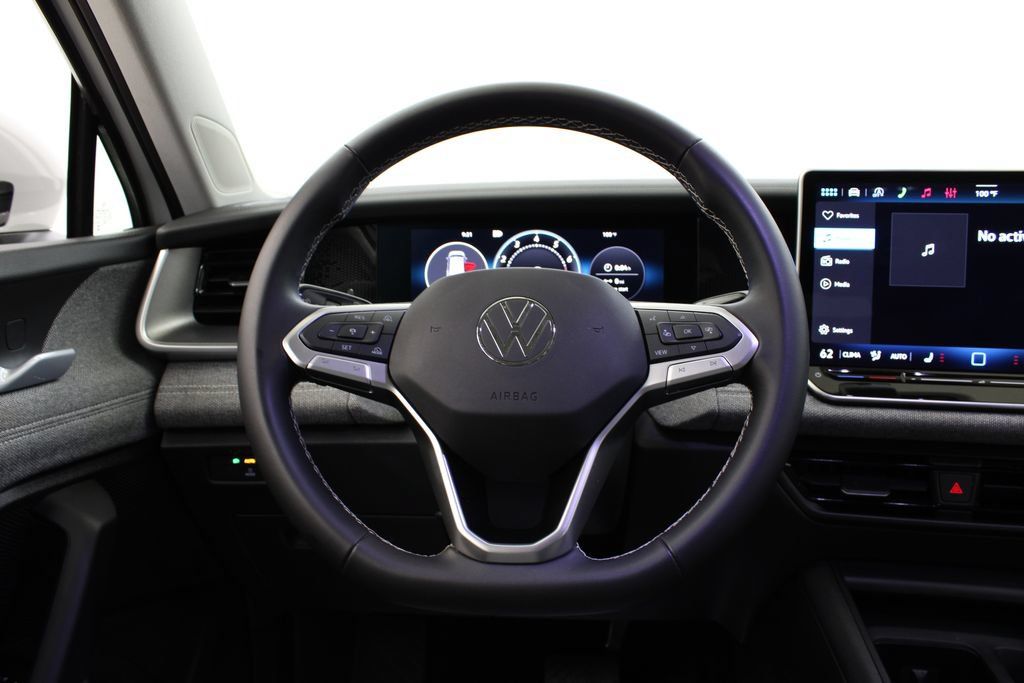 Certified 2026 Volkswagen Tiguan S FWD image 21
