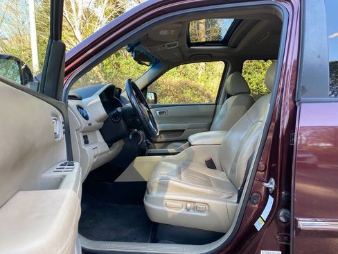 Used 2012 Honda Pilot Touring image 14