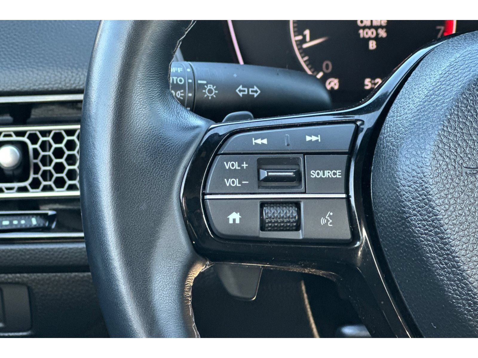 Used 2025 Honda Civic Sport image 35