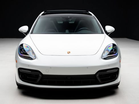 Used 2023 Porsche Panamera 4 AWD/4WD image 7