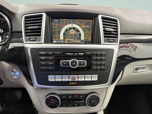 Used 2014 Mercedes-Benz ML 350 BlueTEC 4MATIC w/ Premium 1 Package image 15