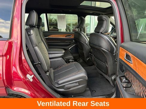 Used 2023 Jeep Grand Cherokee L Summit AWD/4WD image 20
