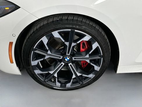 Used 2025 BMW 430i Coupe w/ M Sport Package image 32