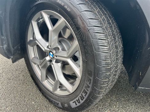 Used 2023 BMW X3 xDrive30i image 9