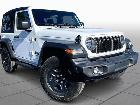 Used 2025 Jeep Wrangler Sport image 2