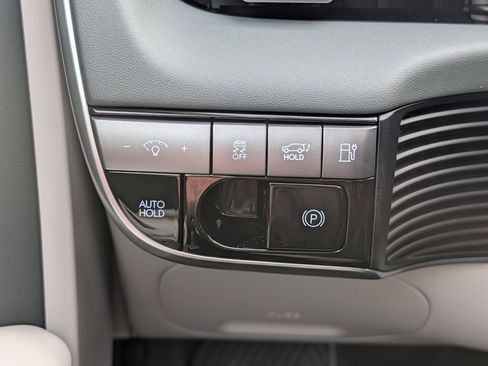 New 2026 Hyundai Ioniq 5 Limited image 11