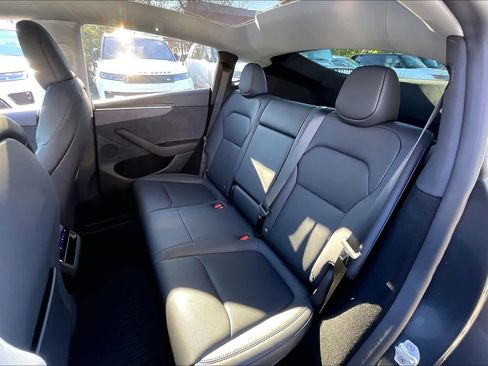 Used 2026 Tesla Model Y AWD image 28