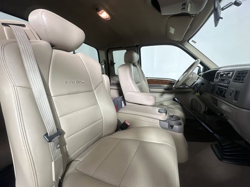 Used 2001 Ford F350 4x4 SuperCab DRW Super Duty image 21