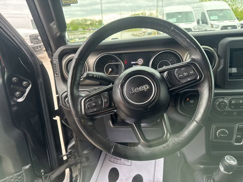 Used 2019 Jeep Wrangler Unlimited Sport S AWD/4WD image 38
