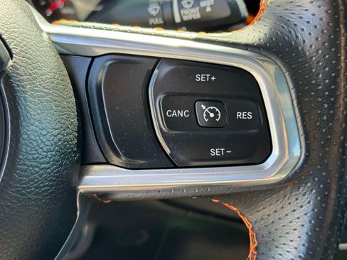 Used 2021 Jeep Gladiator Mojave w/ Cold Weather Group AWD/4WD image 20