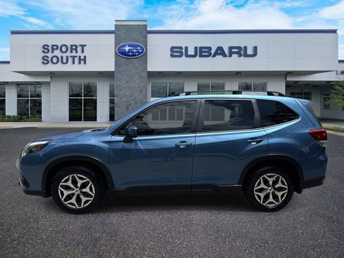 Used 2023 Subaru Forester Premium AWD/4WD image 6