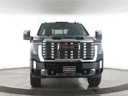 Used 2025 GMC Sierra 2500 Denali w/ Denali Reserve Package AWD/4WD image 12