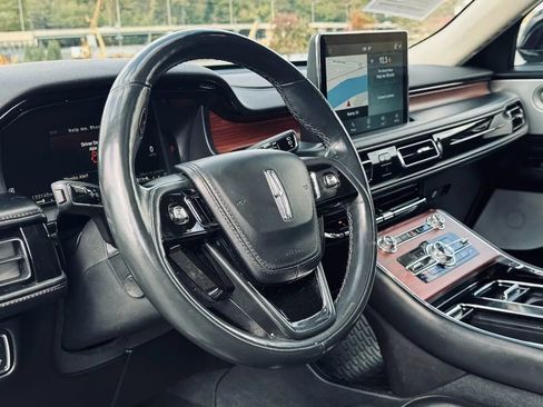 Used 2021 Lincoln Aviator Reserve w/ Equipment Group 202A image 9