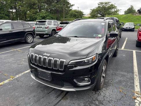Used 2022 Jeep Cherokee Limited AWD/4WD image 4
