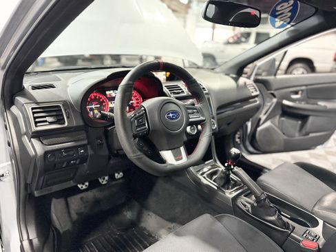 Used 2016 Subaru WRX Premium image 10