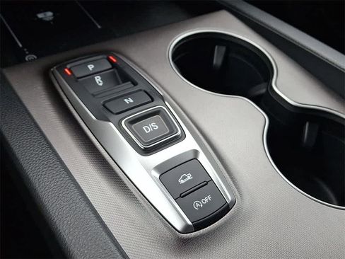 Certified 2025 Honda Ridgeline Sport image 12
