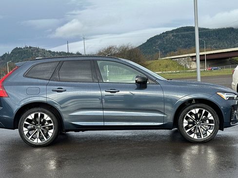 New 2026 Volvo XC60 B5 Plus w/ Protection Package Premier image 2