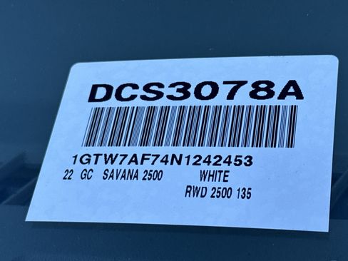 Used 2022 GMC Savana 2500 image 30